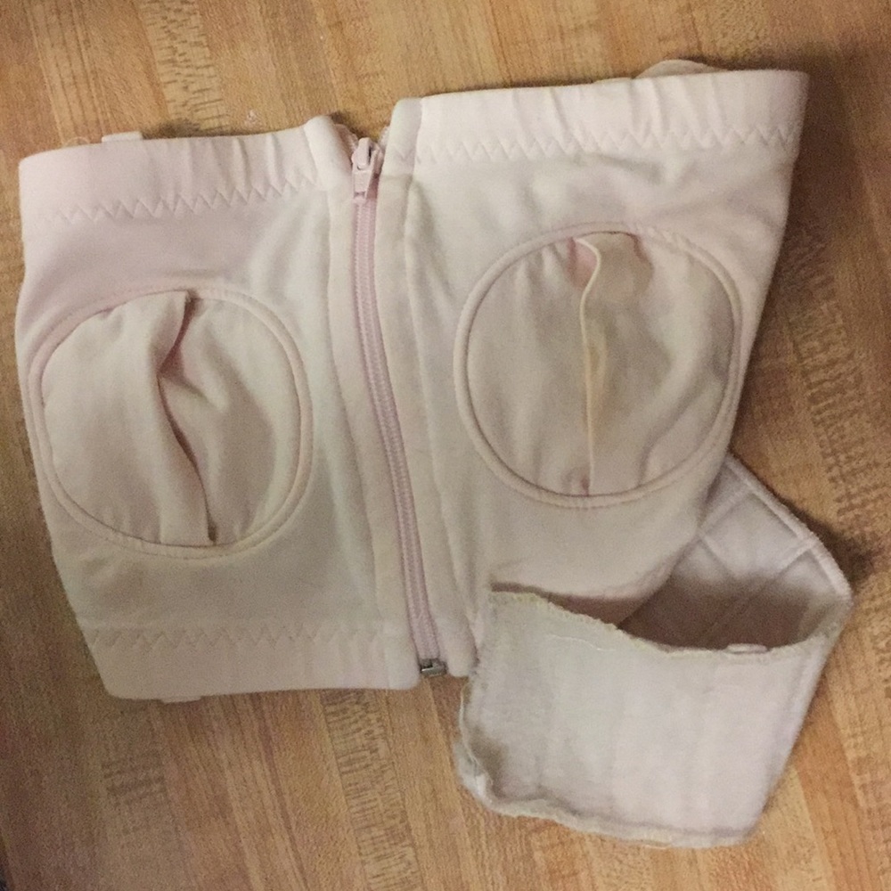 Simple wishes hands free pumping bra